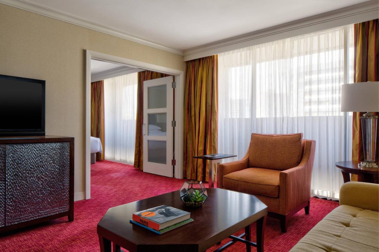 Wyndham Atlanta Buckhead Hotel & Conference Center Exterior photo