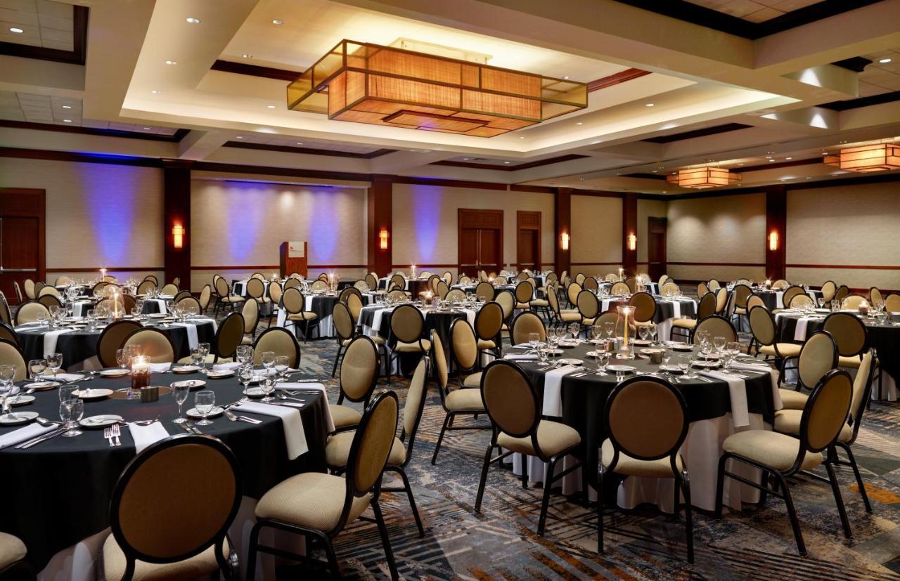 Wyndham Atlanta Buckhead Hotel & Conference Center Exterior photo