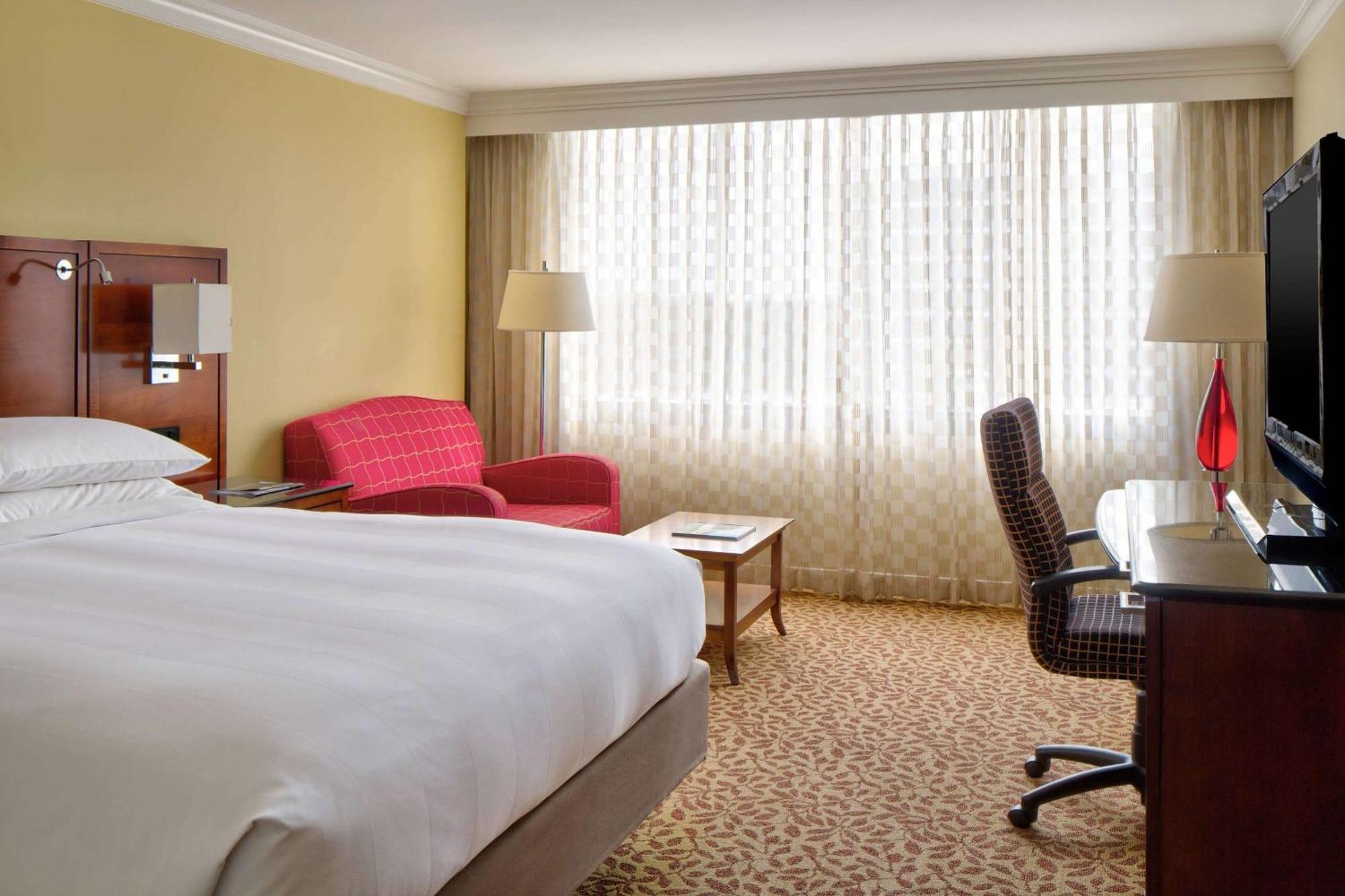 Wyndham Atlanta Buckhead Hotel & Conference Center Exterior photo